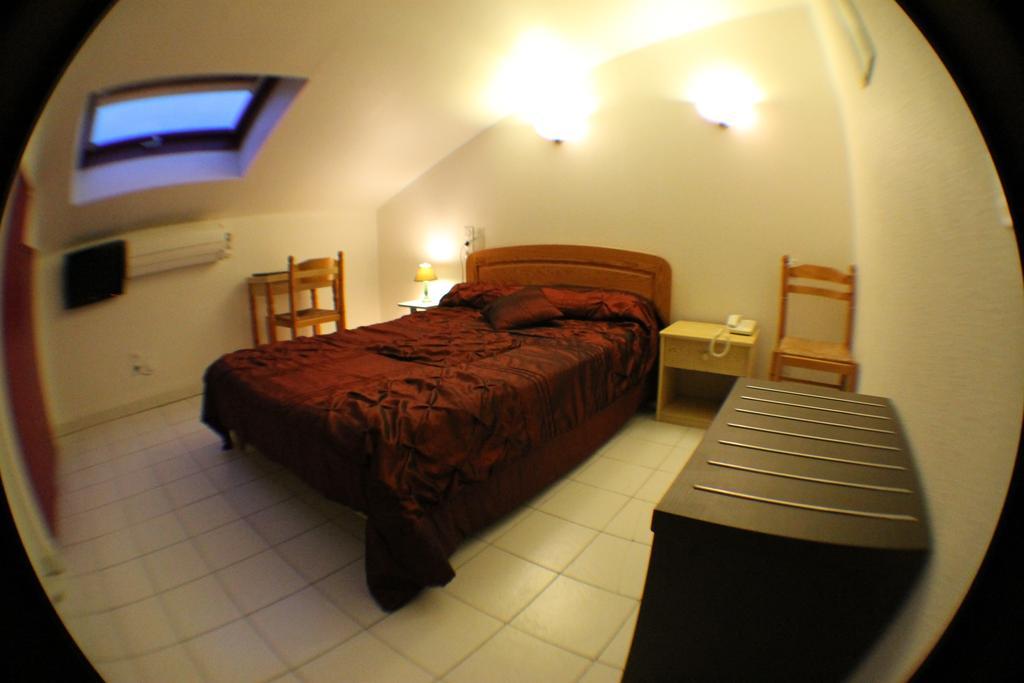Hotel De La Pomme De Pin Vieux-Boucau-les-Bains Quarto foto