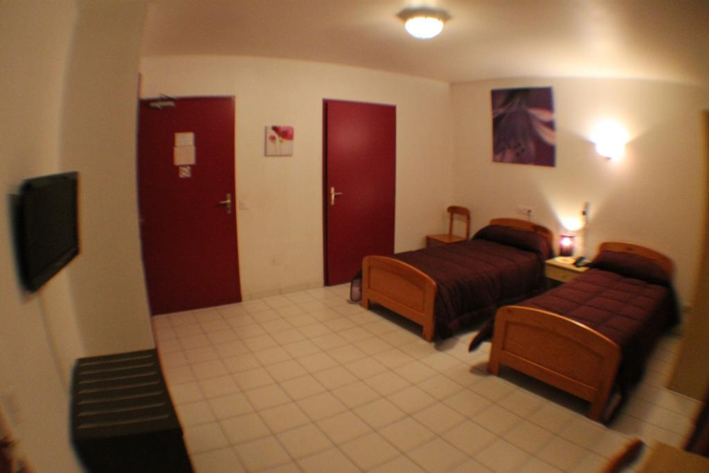 Hotel De La Pomme De Pin Vieux-Boucau-les-Bains Quarto foto